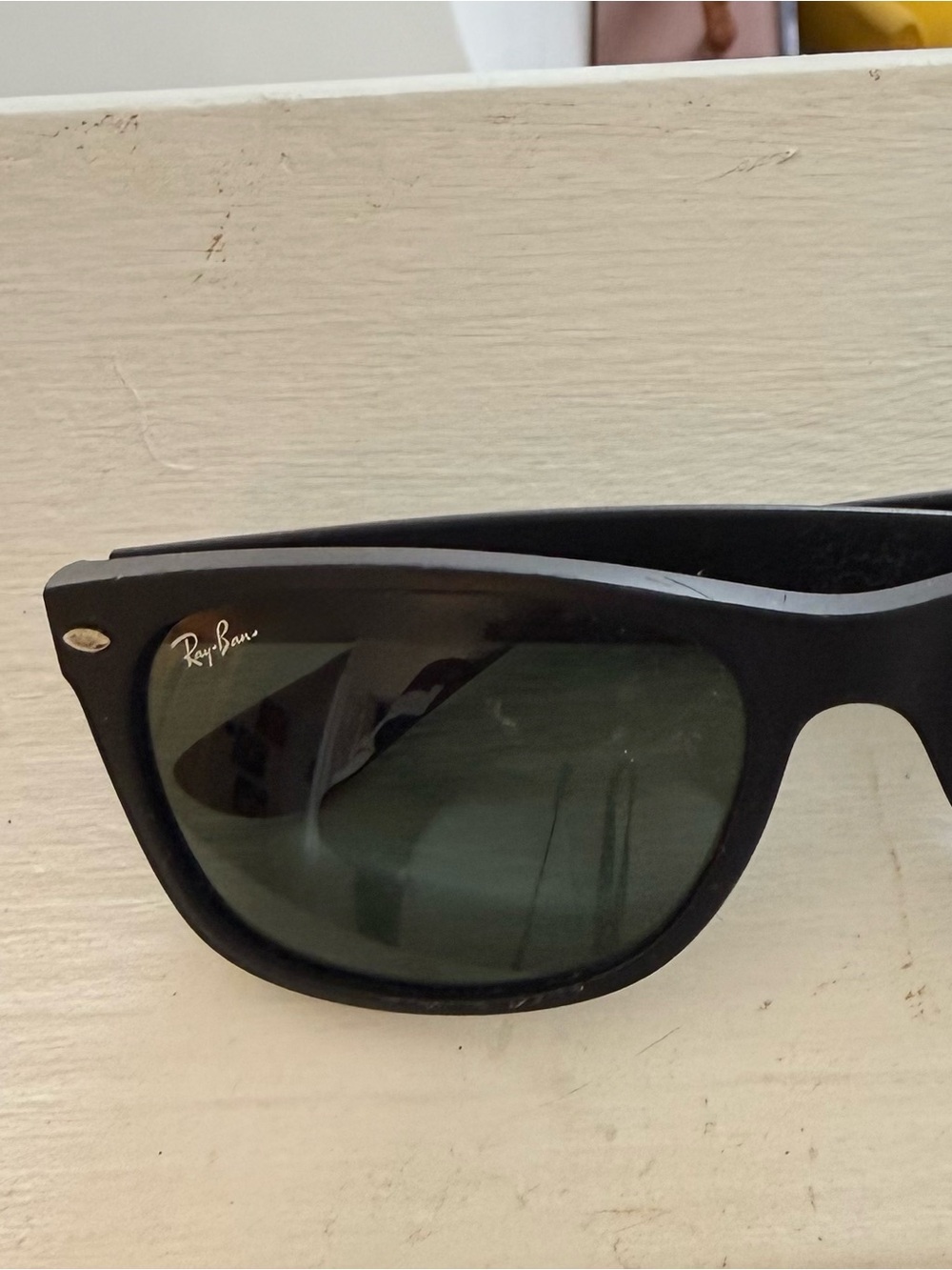 Black Ray Ban Sun Glasses with Case